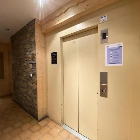 Apartment Vanoise - Val Thorens: Entierement Renove Aux Pieds Des Pistes Mae-8924