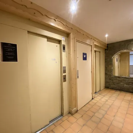 Apartment Vanoise - Val Thorens: Entierement Renove Aux Pieds Des Pistes Mae-8924